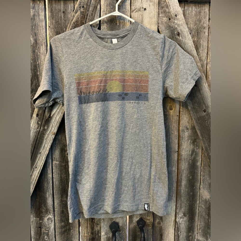 Graphic tee